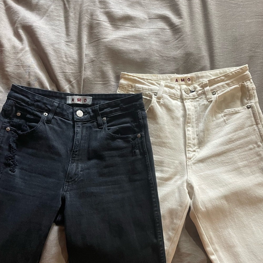 AMO High Rise Jeans Black Cream Elegant Style